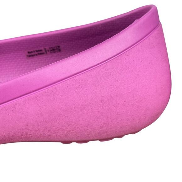 Crocs Mammoth Bow Flat Pink Slip On Shoes Waterproof Rubber Round Toe Womens 9 - Picture 4 of 16